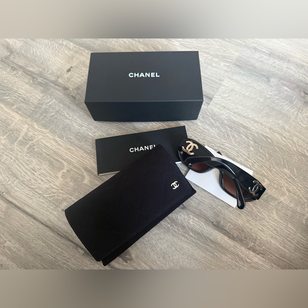 Authentic Chanel Sunglasses 5493